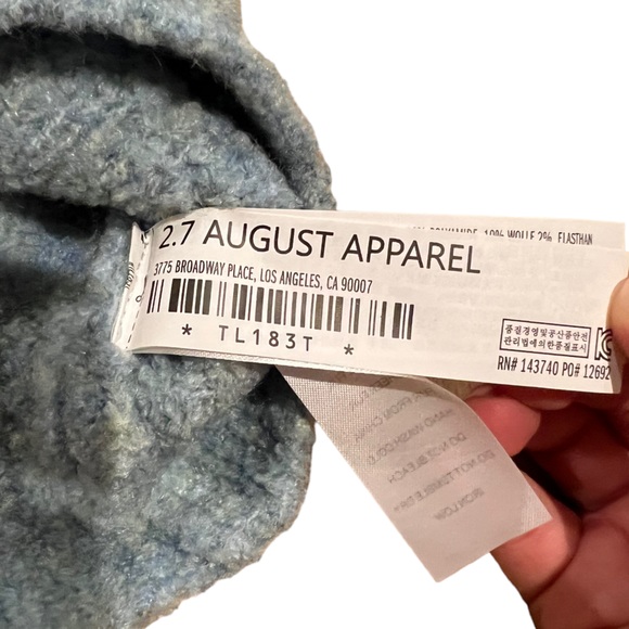 English Factory Women’s Light Blue Cozy Crewneck Sweater Size Medium NWT - Picture 12 of 12